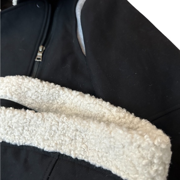 ❄️ BCBG Faux Fur Lined Jacket polyester, wool and cotton Black Med - Picture 10 of 15